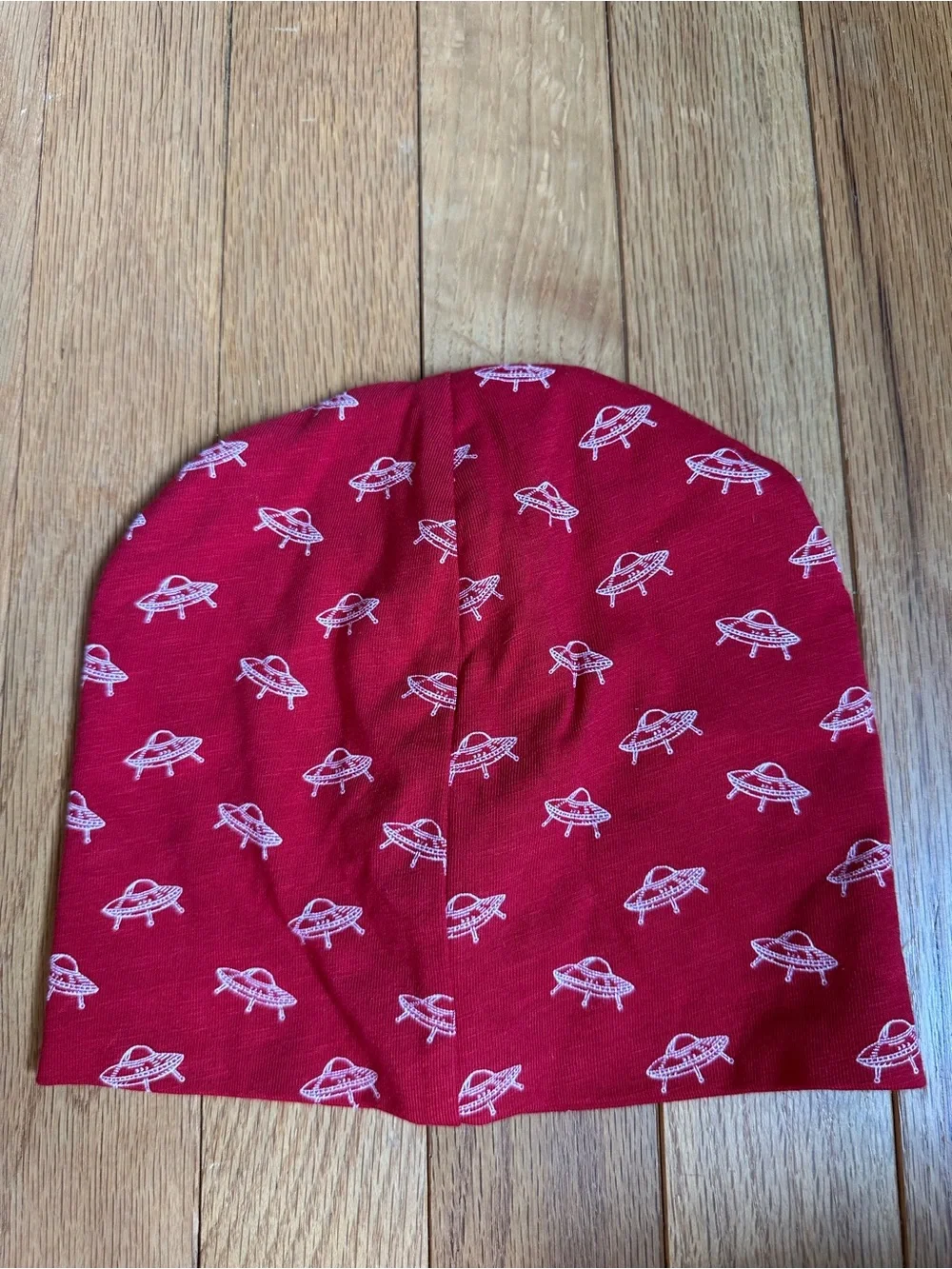 Kate Quinn Little Liam UFO Print Beanie Hat Red White NEW Medium